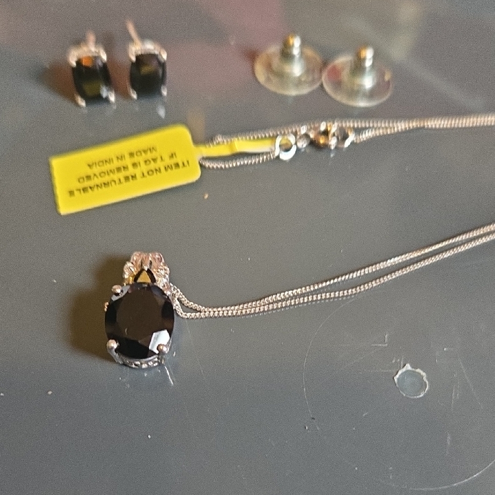 Elegant Black and Sterling  Silver Jewelry Set